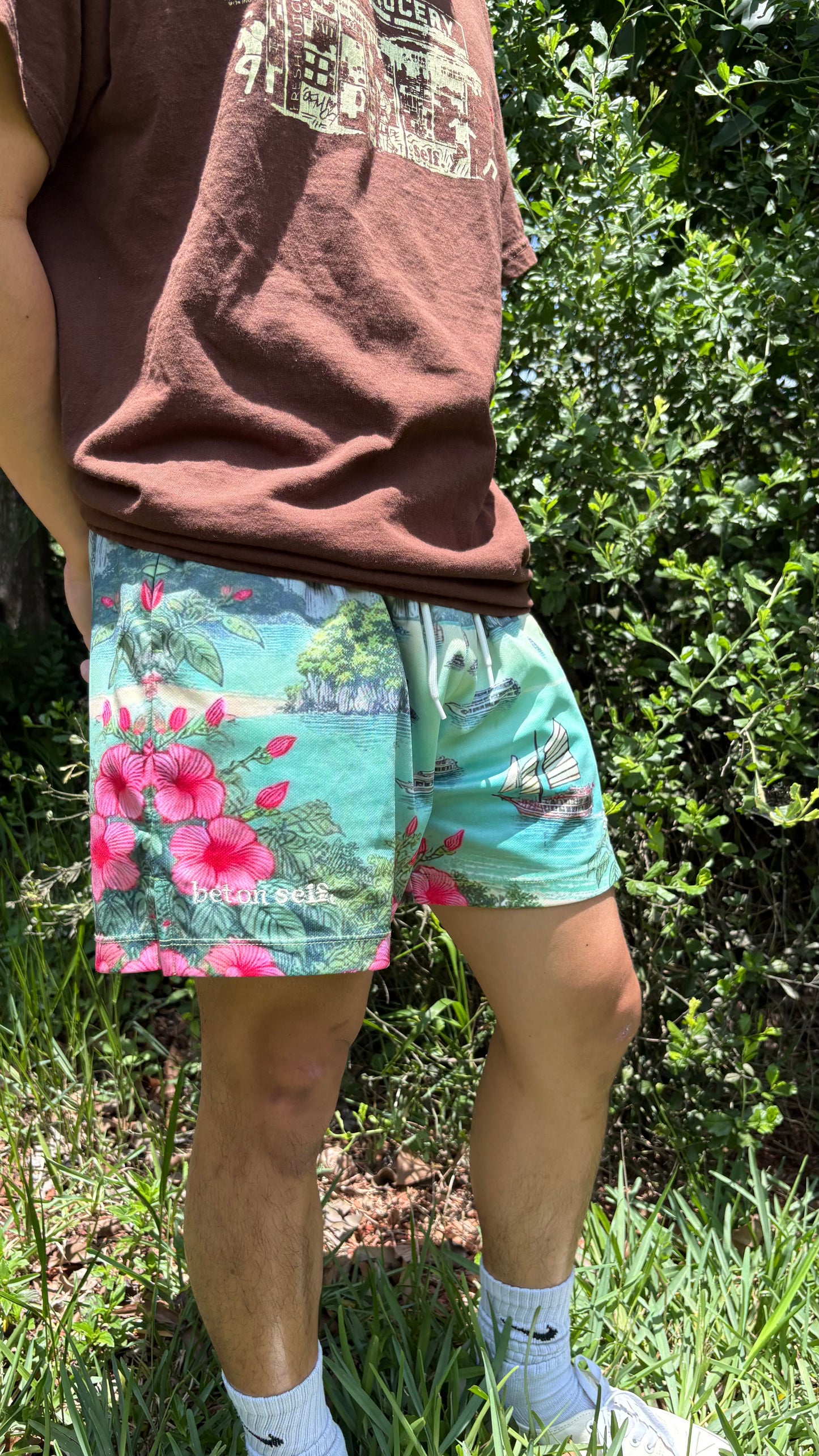 "JADE ISLAND" MESH SHORTS (BAO)